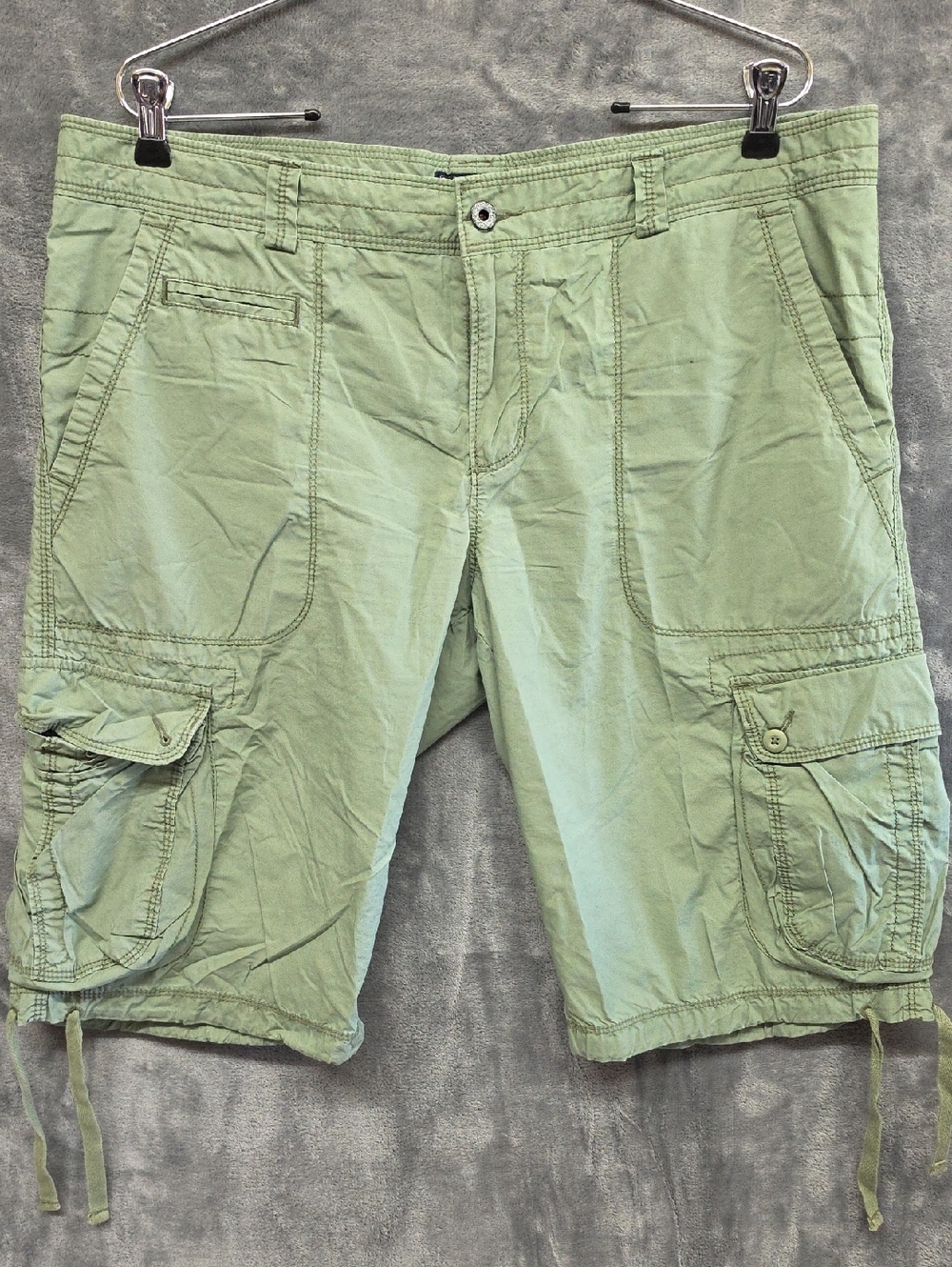 Polo by Ralph Lauren Sage Green Cargo Bermuda Shorts sz 14